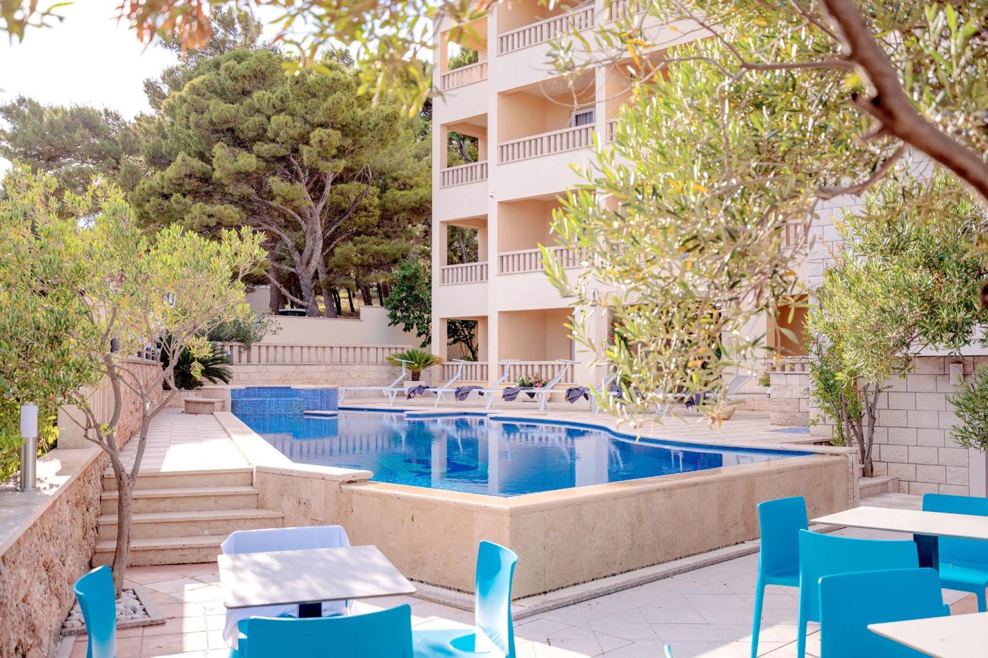 Hotel Sol Bol Dış mekan fotoğraf